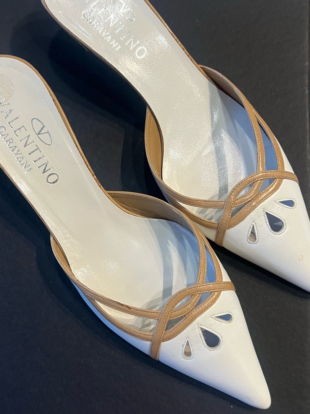 Valentino Garavani Vintage White and Tan Pointed-Toe Slip-On Kitten Heel Mules 8